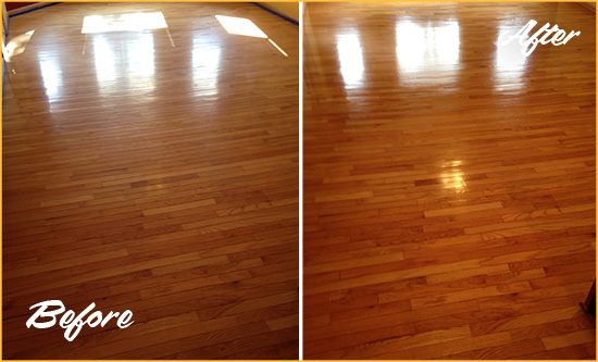 Before and After Picture of a Dunwoody Wood Sandless Refinishing Service on a Room Floor to Remove Scratches