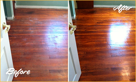 Before and After Picture of a Dunwoody Wood Sandless Refinishing Service on a Dull Floor to Remove Stains